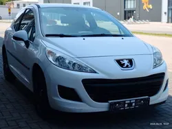 Weiß Gebraucht 2009 Peugeot 207 Tendance Kleinwagen | 3.950 € (Etwas zu teuer)