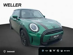 British racing green (dunkelgrün) Gebraucht 2022 Mini Cooper Classic Kleinwagen | 17.990 € (Etwas zu teuer)