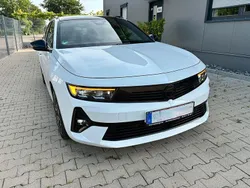 Weiß Gebraucht 2024 Opel Astra Ultimate Kombi | 23.000 € (Superpreis)