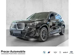 Schwarz Neu 2025 BMW iX1 M Sport SUV | 59.740 € (Etwas zu teuer)
