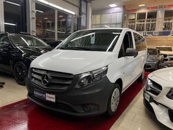 Weiß Gebraucht 2019 Mercedes Vito Kombi | 27.999 € (Fairer Preis)