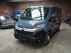Grau Gebraucht 2021 Citroën Jumper Van / Kleinbus | 11.980 € (Guter Preis)
