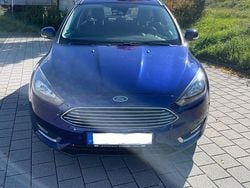 Blau Gebraucht 2017 Ford Focus Titanium Limousine | 9.999 € (Fairer Preis)