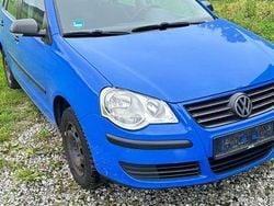 Blau Gebraucht 2009 VW Polo Trendline Limousine | 1.499 € (Superpreis)