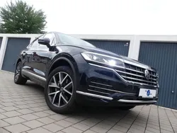 Moonlight blue perleffekt Gebraucht 2021 VW Touareg Elegance SUV | 42.690 €