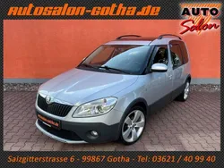 Silber Gebraucht 2013 Skoda Roomster Scout Plus Edition Kombi | 8.890 € (Teuer)