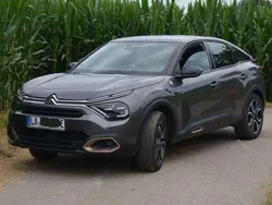Grau Gebraucht 2022 Citroën e-C4 Feel Limousine | 16.700 € (Superpreis)