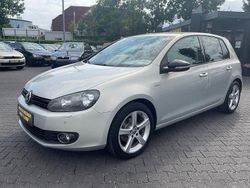 Silber Gebraucht 2012 VW Golf Match Limousine | 7.750 € (Etwas zu teuer)