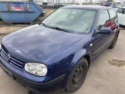Dunkelblau Gebraucht 2001 VW Golf IV Basis Limousine | 590 € (Superpreis)