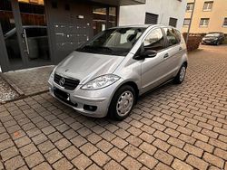 Grau Gebraucht 2005 Mercedes A180 Kleinwagen | 1.999 € (Guter Preis)