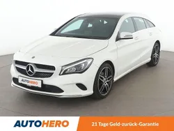 Weiß Gebraucht 2018 Mercedes CLA180 Shooting Brake Urban Kombi | 17.180 € (Guter Preis)