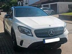 Weiß Gebraucht 2018 Mercedes GLA220 SUV | 24.000 € (Etwas zu teuer)