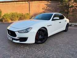 Weiß Gebraucht 2018 Maserati Ghibli Limousine | 29.500 € (Guter Preis)