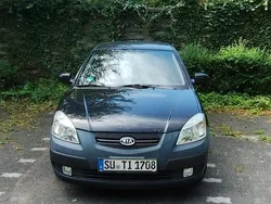Schwarz Gebraucht 2009 Kia Rio Attract Limousine | 1.500 € (Fairer Preis)