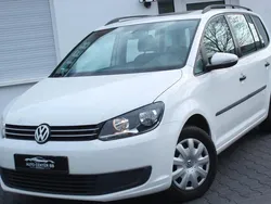 Weiß Gebraucht 2012 VW Touran Trendline Van / Kleinbus | 6.500 € (Guter Preis)