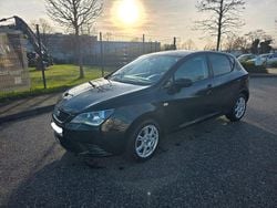 Schwarz Gebraucht 2016 Seat Ibiza Style Limousine | 7.700 € (Fairer Preis)