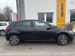 Schwarz Gebraucht 2019 VW Golf VII Join Limousine | 15.885 € (Fairer Preis)