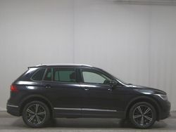Schwarz Gebraucht 2023 VW Tiguan Active SUV | 19.280 €