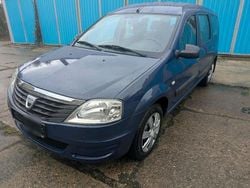 Blau Gebraucht 2010 Dacia Logan Cabrio | 2.590 €