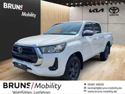 Weiß Neu 2025 Toyota HiLux Comfort Abholung | 47.990 € (Superpreis)