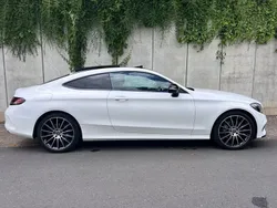 Weiß Gebraucht 2017 Mercedes C200 AMG line Coupé | 29.799 € (Teuer)