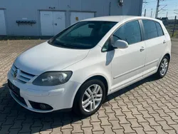 Weiß Gebraucht 2008 VW Golf Plus Cross Van / Kleinbus | 2.250 € (Guter Preis)