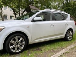 Schwarz Gebraucht 2011 Kia Ceed Kombi | 4.199 € (Guter Preis)