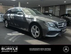 Grau Gebraucht 2018 Mercedes E220 Avantgarde Limousine | 26.850 € (Fairer Preis)