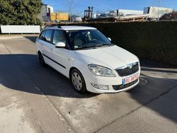 Weiß Gebraucht 2013 Skoda Fabia Ambition Kombi | 1.390 € (Teuer)