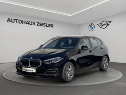 Schwarz ii Gebraucht 2022 BMW 118 Advantage Kleinwagen | 24.340 € (Fairer Preis)