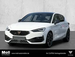 Weiss Gebraucht 2024 Cupra Leon VZ Limousine | 39.750 € (Fairer Preis)