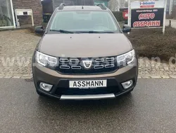 Braun Gebraucht 2018 Dacia Sandero Celebration Kleinwagen | 10.800 € (Fairer Preis)