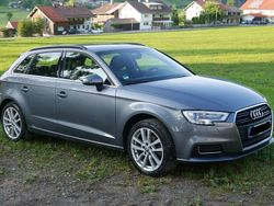 Grau Gebraucht 2019 Audi A3 Sportback Design Kombi | 17.500 € (Guter Preis)