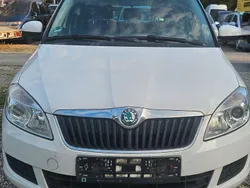 Weiß Gebraucht 2012 Skoda Roomster Plus Edition Kombi | 1.800 € (Superpreis)