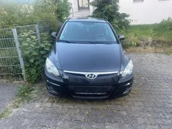 Schwarz Gebraucht 2009 Hyundai i30 Edition+ Limousine | 3.500 € (Etwas zu teuer)
