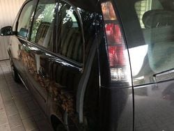 Schwarz Gebraucht 2009 Opel Meriva Van / Kleinbus | 1.500 € (Guter Preis)