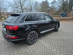 Schwarz Gebraucht 2016 Audi Q7 S-Line SUV | 25.999 € (Fairer Preis)