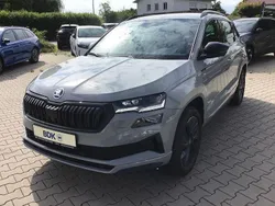 Grau Neu 2025 Skoda Karoq SportLine SUV | 38.690 € (Fairer Preis)