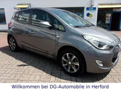 Grau Gebraucht 2015 Hyundai ix20 Style Van / Kleinbus | 10.990 € (Fairer Preis)
