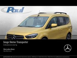 Limonitgelb (metallic) Gebraucht 2024 Mercedes 180 Progressive Limousine | 30.750 € (Etwas zu teuer)