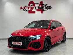Rot Gebraucht 2023 Audi RS3 Sportback Sport Kleinwagen | 59.900 € (Etwas zu teuer)