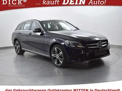 Cavansitblau met. Gebraucht 2019 Mercedes C300e AMG Kombi | 22.750 € (Guter Preis)
