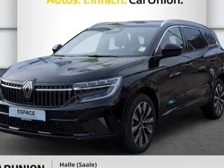 Black pearlschwarz metallic Gebraucht 2024 Renault Espace Techno Van / Kleinbus | 41.990 € (Etwas zu teuer)