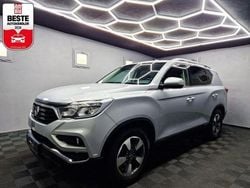 Silber Gebraucht 2018 Ssangyong (KGM) Rexton Crystal SUV | 23.980 €