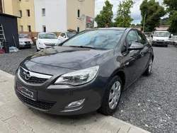 Grau Gebraucht 2010 Opel Astra Edition Limousine | 2.650 € (Guter Preis)