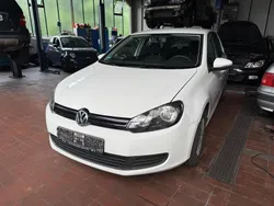 Weiß Gebraucht 2010 VW Golf VI Limousine | 4.499 € (Fairer Preis)