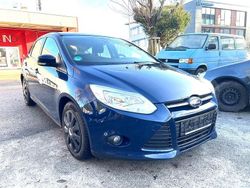 Blau Gebraucht 2014 Ford Focus SYNC Edition Limousine | 3.700 € (Guter Preis)