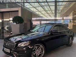 Schwarz Gebraucht 2019 Mercedes E220 AMG Limousine | 31.990 € (Fairer Preis)