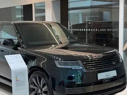 Schwarz Gebraucht 2024 Land Rover Range Rover SUV | 255.000 €