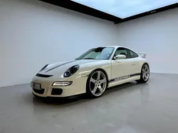 Weiß Gebraucht 2006 Porsche 911 Carrera Coupé | 69.000 €